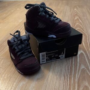 Jordan Kids Sneakers in Maroon and Gray